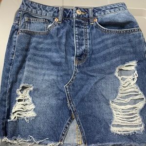 forever 21 skirt in size small fits a medium